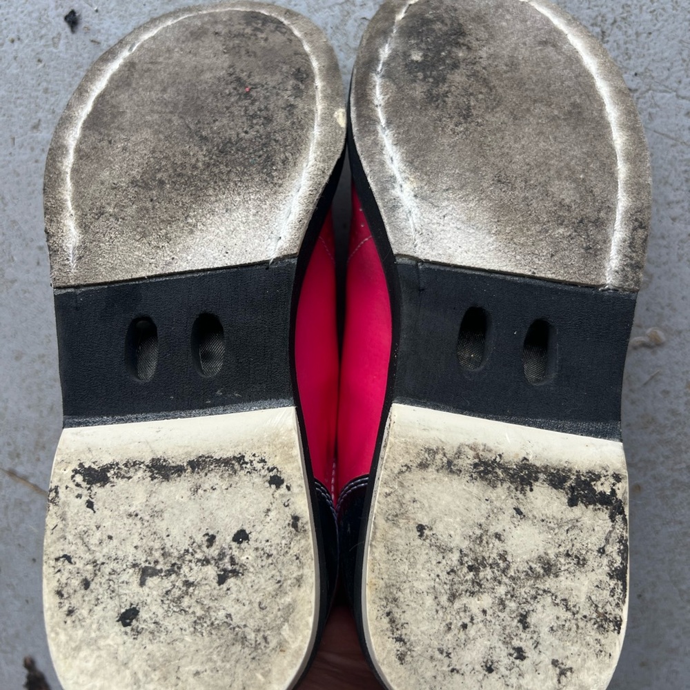 Women’s Bowling Shoes - Picture 4 of 5